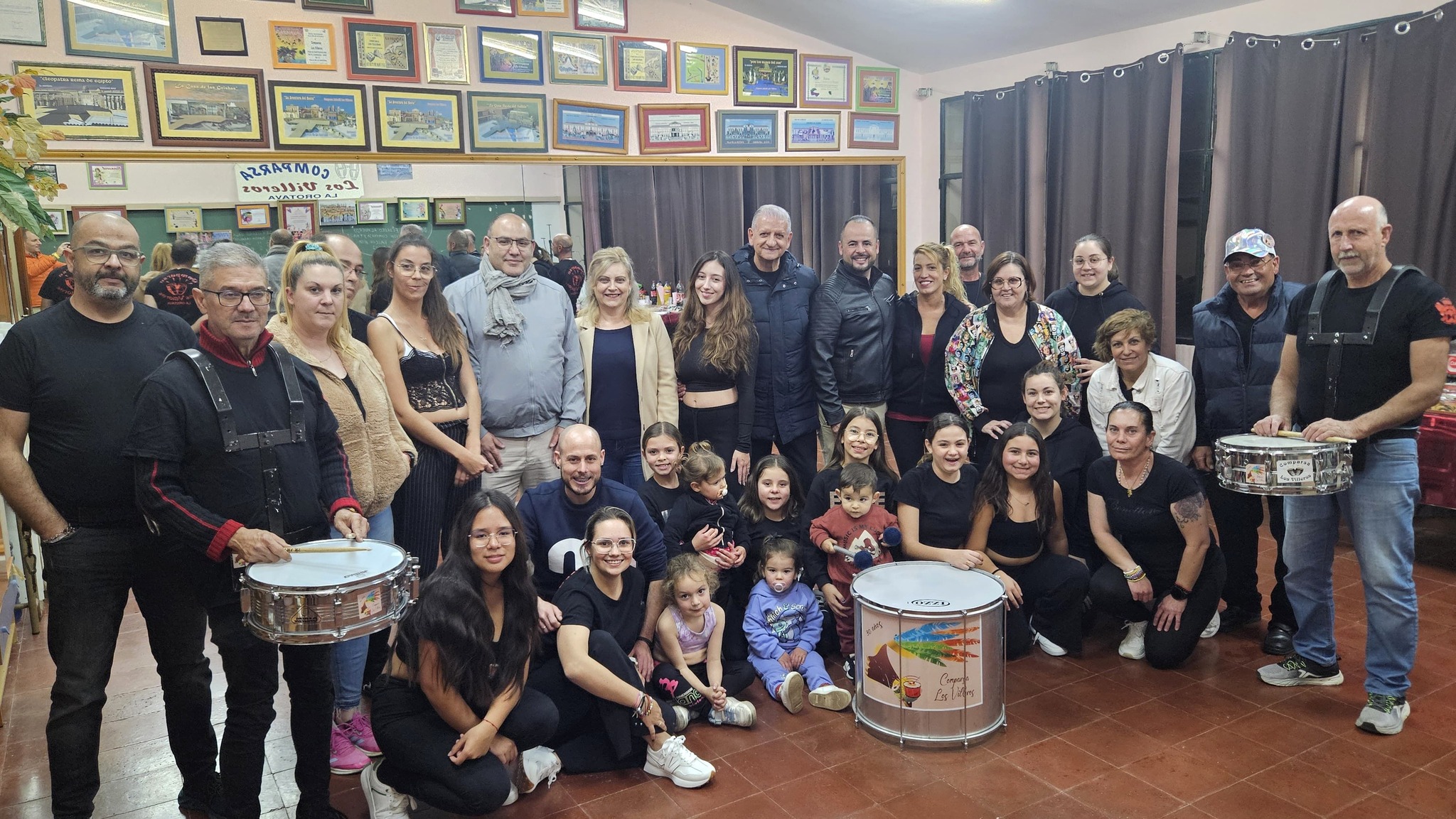 VILLEROS, MÁS DE 30 AÑOS EN EL CARNAVAL