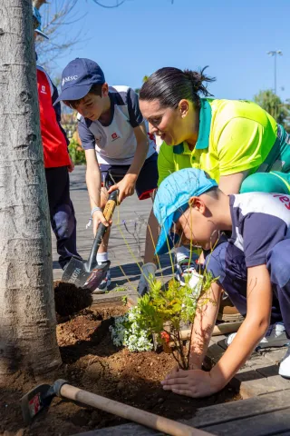 488908624_10234568873100732_8669229782538153054_n