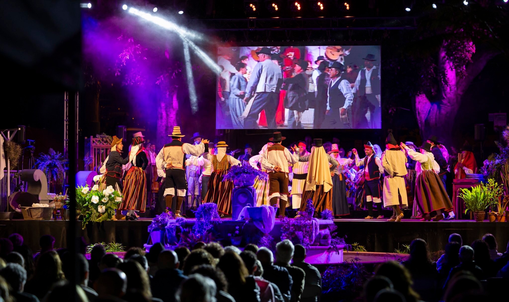 Oroval celebró su XX festival folklórico Pueblo a Pueblo bajo el título ‘Ecos de mi patio’