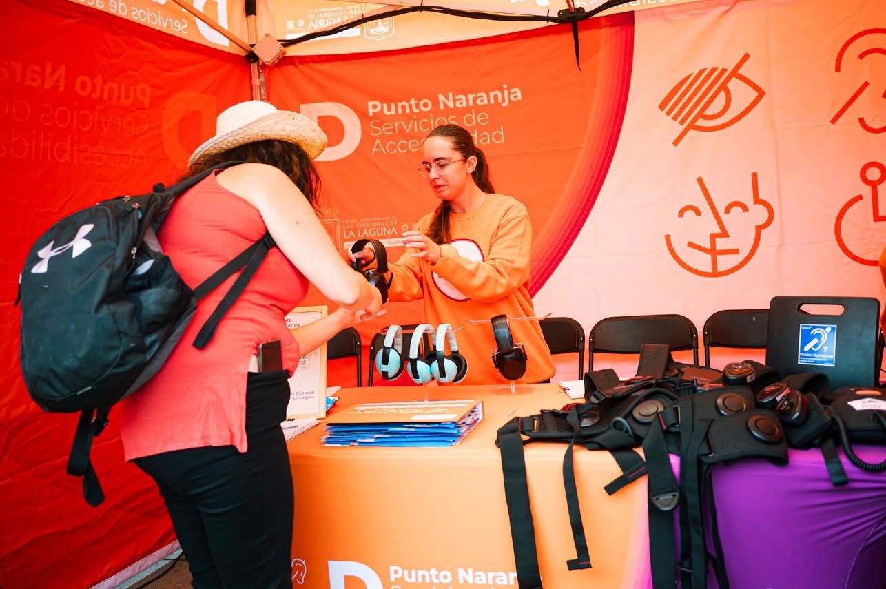 PUNTO NARANJA  EN EL CONCURSO DE MURGAS DEL NORTE EN LA OROTAVA