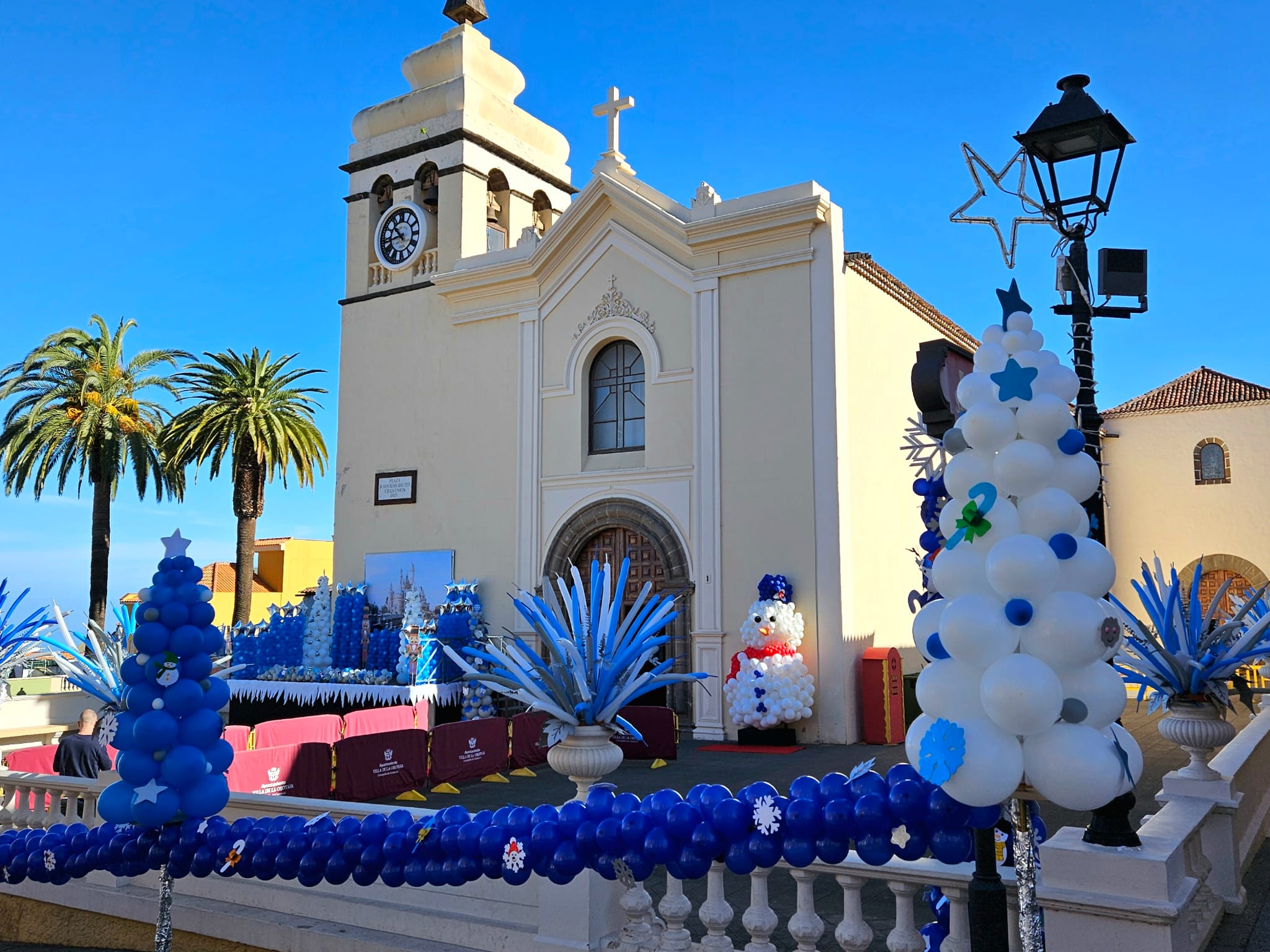 PREPARADO TODO EN SAN JUAN PARA RECIBIR A SUS MAJESTADES ESTA TARDE