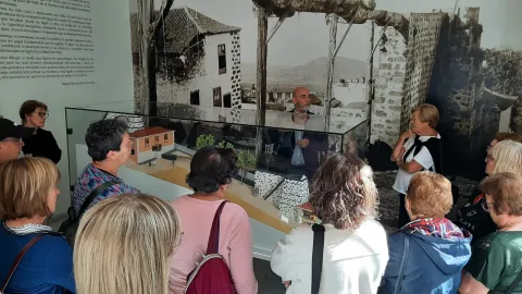 31c45fda-12ea-49f7-96af-b47475938c03