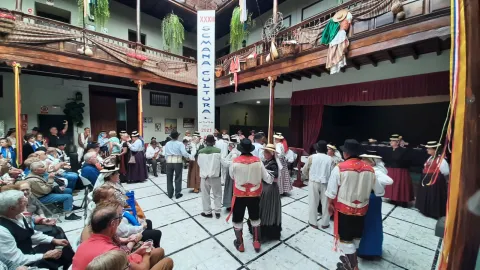 f8f0355d-d67a-4b5d-99c1-6f125bc9b672