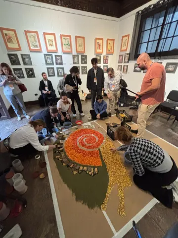 participando en actividad