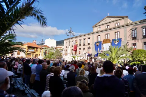 e3478cd7-7685-47d6-b403-8a76d0e2f88e