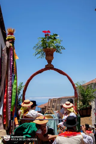 MEJOR CARRO Y GRUPO ...DOMINGO HERNANDEZ HERNANDEZ   Y OROVAL 2