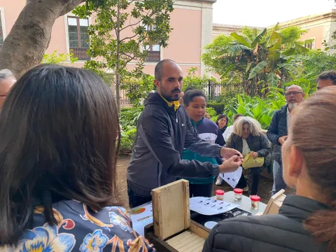 a443da75-61e8-46d9-baf2-4983c0c45e77