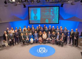 El Cabildo concedió Medalla de Oro de la Isla a 30 empresas de Tenerife con más de 100 años, y entre ellas 11 de La Orotava